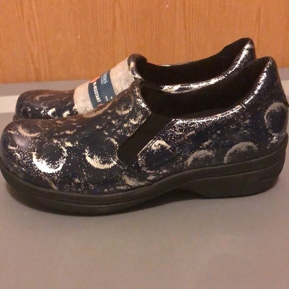 Easy works by easy street nursing shoes size 7W - Picture 4 of 8